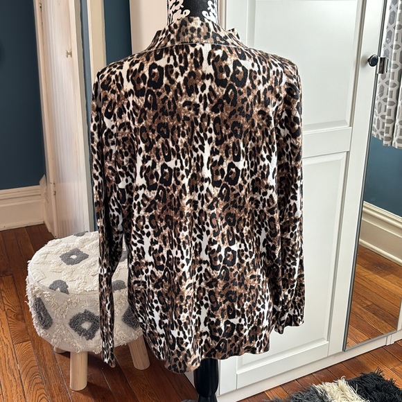 Draper’s & Damon’s Cheetah 🐆 Sweater Size 1X - Picture 3 of 8